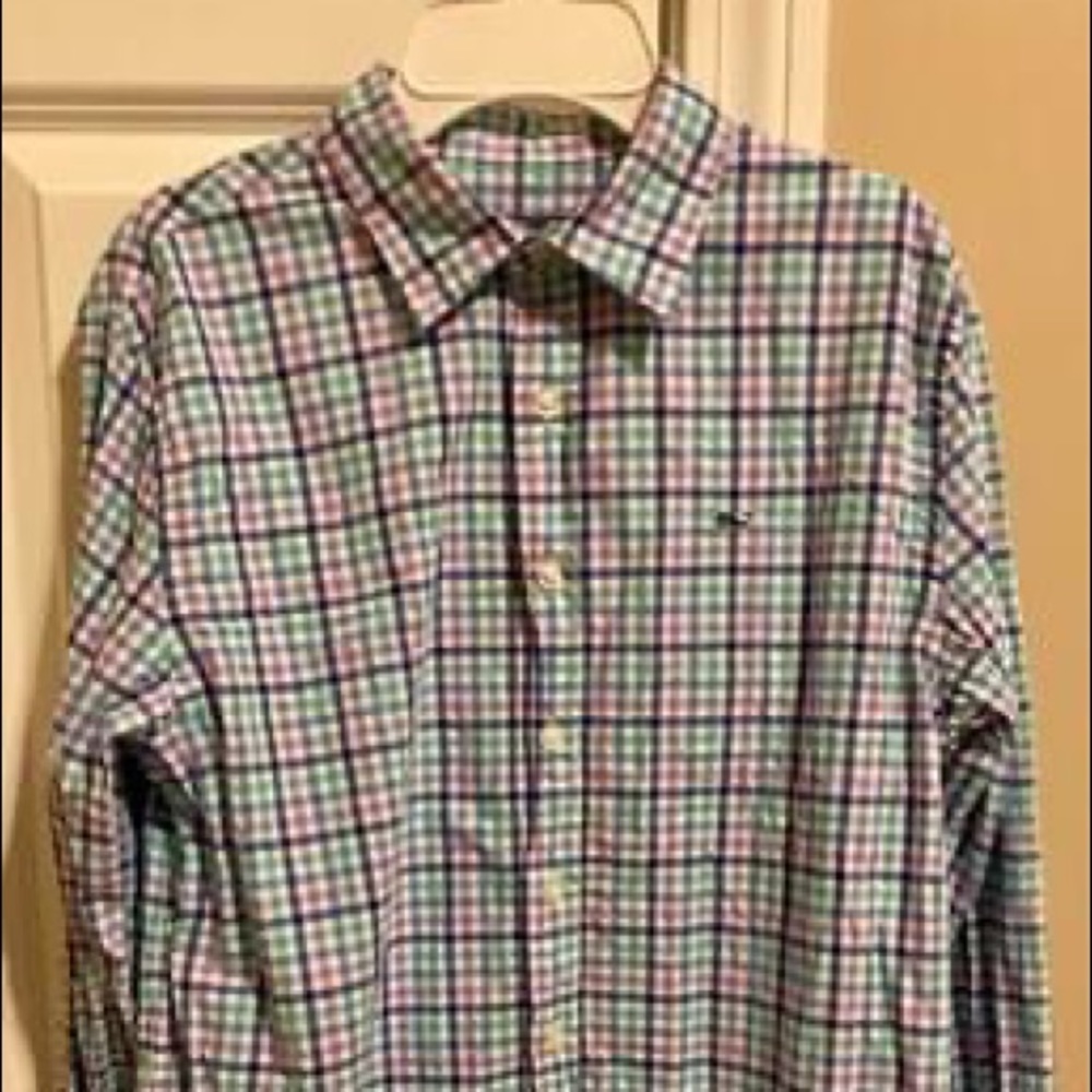 Vineyard Vines Boys’ XL button down LS shirt